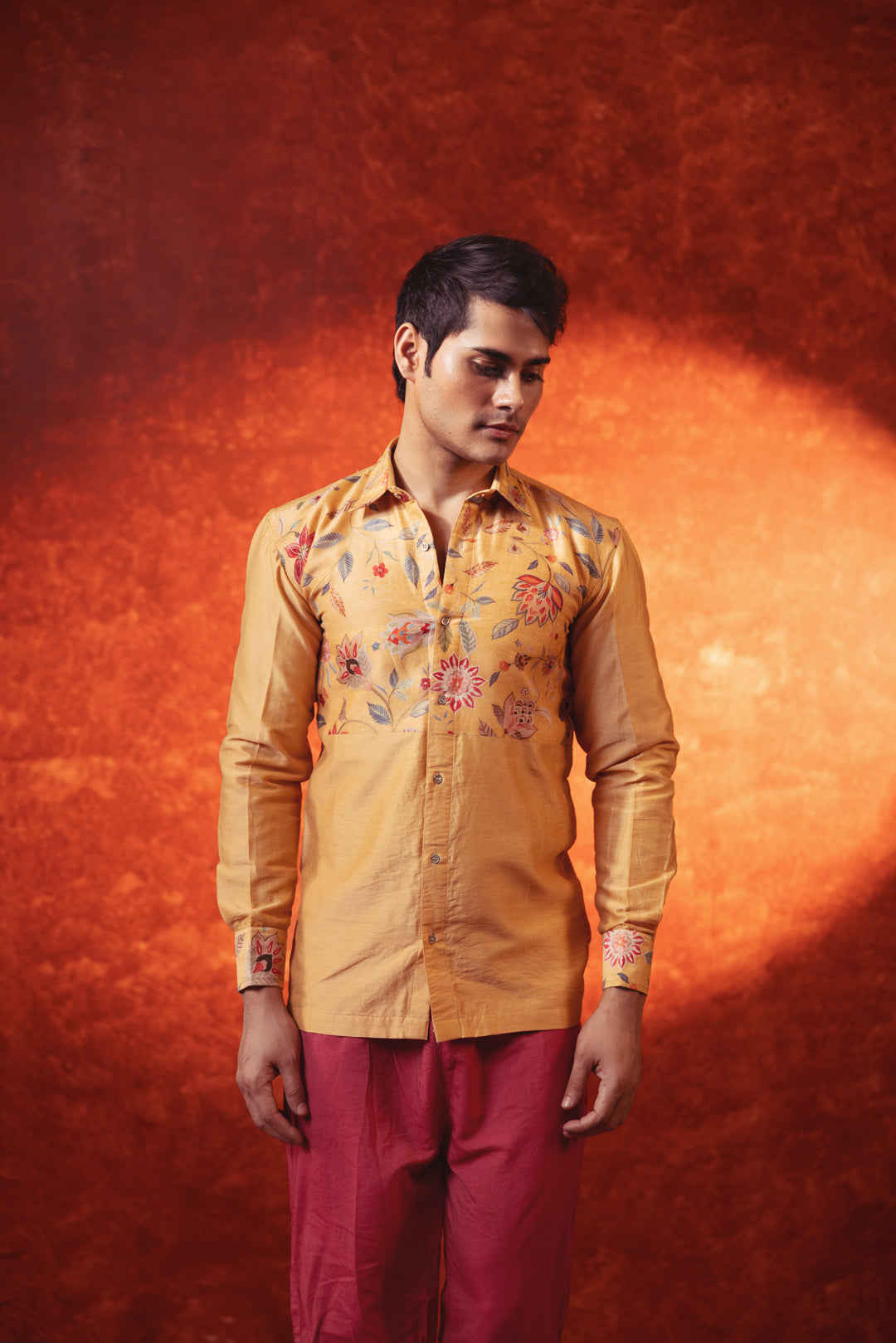 FLOWER SCULPT MUSTARD SHIRT
