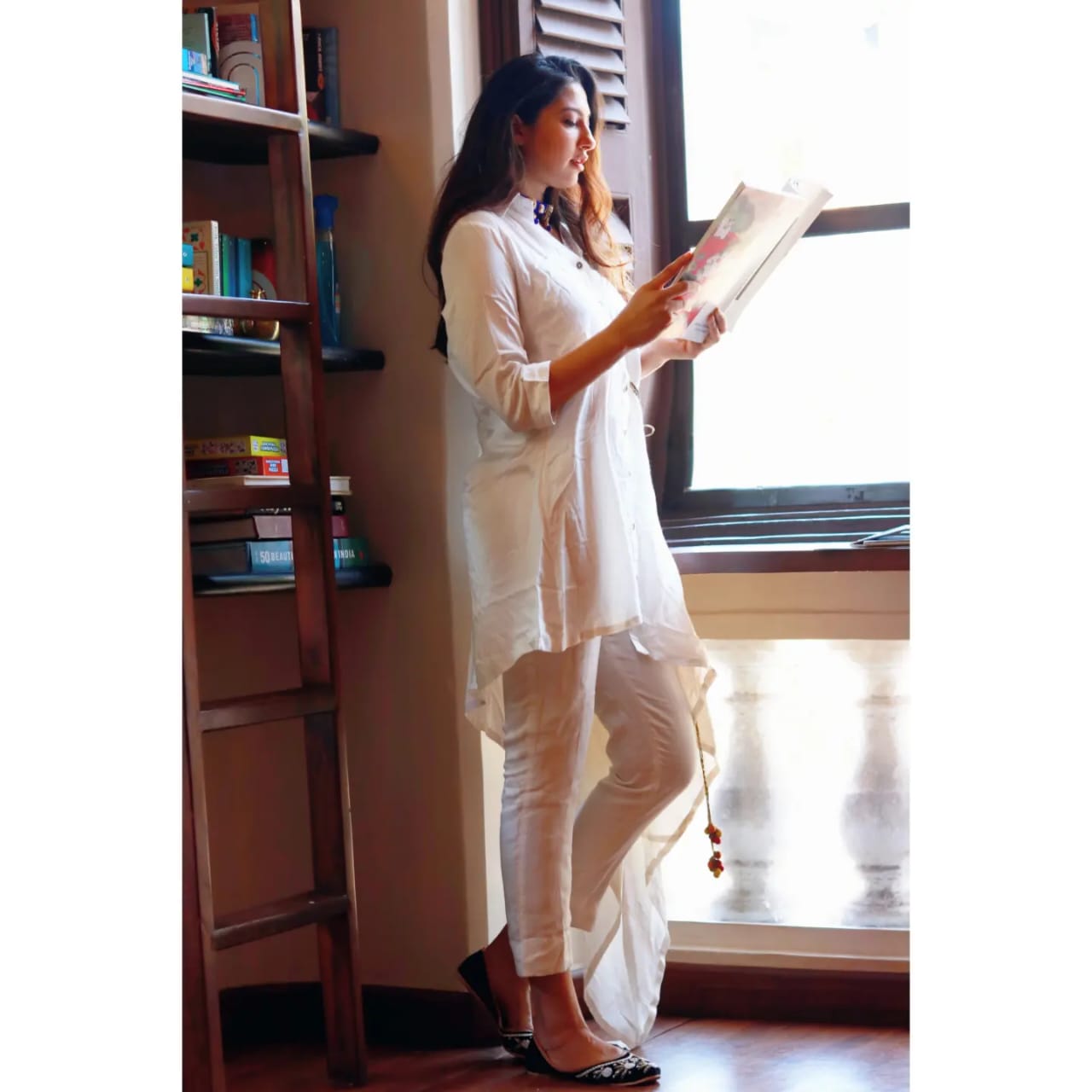 CHERRY MARDIA in Pearl & Girl