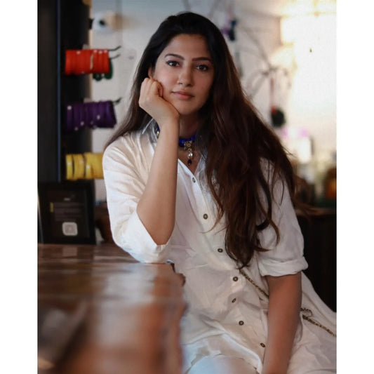 CHERRY MARDIA in Pearl & Girl