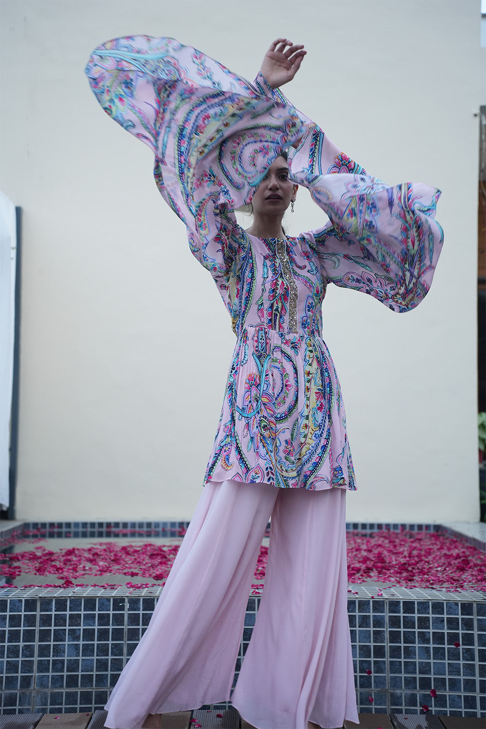 CHERRY MARDIA in Bahaar Click Me Please