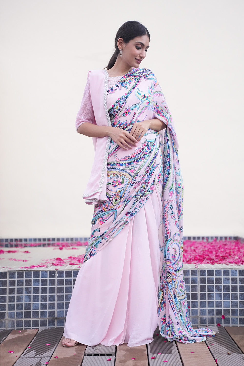 SAHIBA KAUR in Bahaar Swan Saree