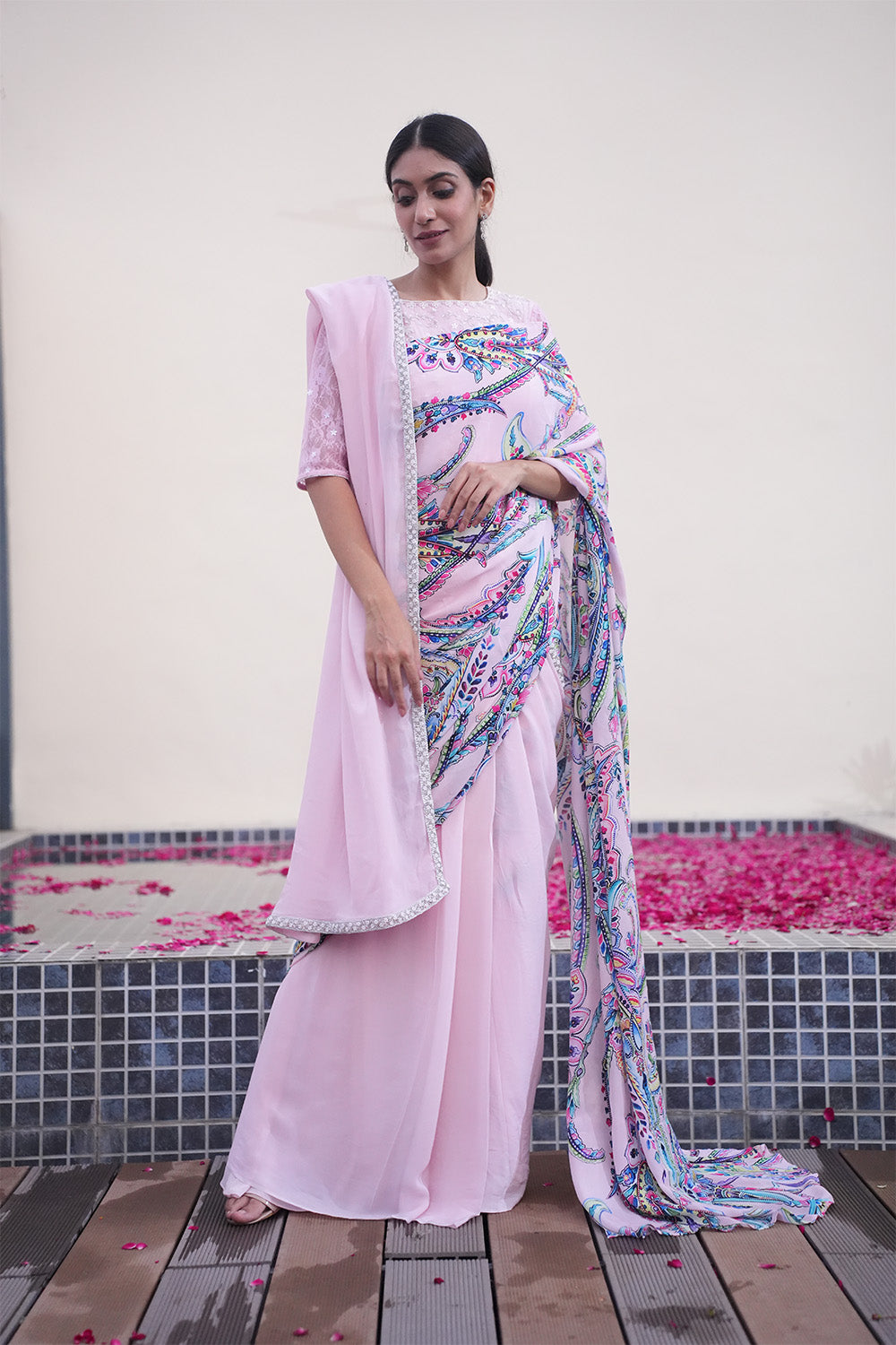 SAHIBA KAUR in Bahaar Swan Saree